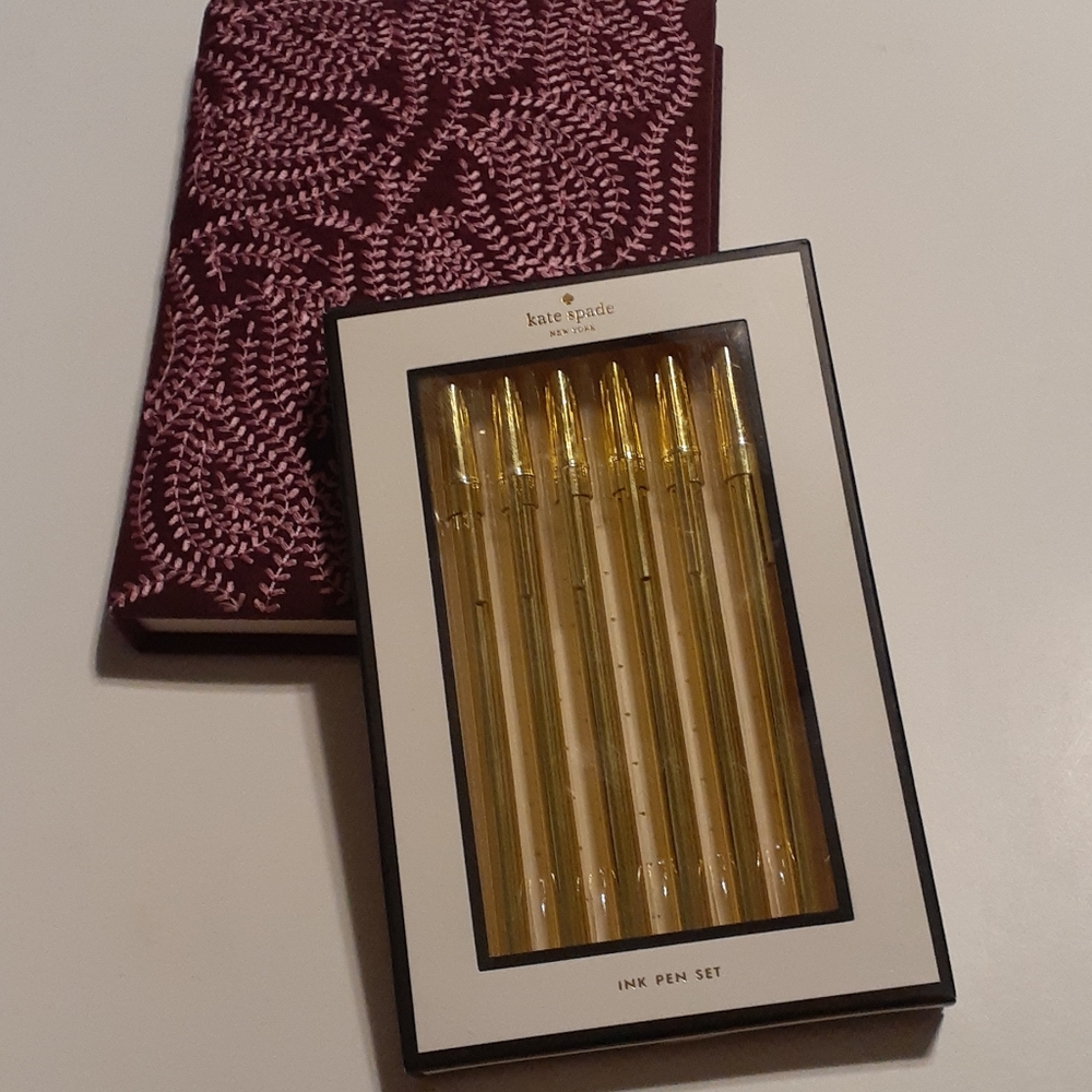 Set of pens and notebook - Picture 1 of 5